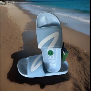 Tretorn Tragant Women’s Slide Sandals. Blue/white. New with tags.